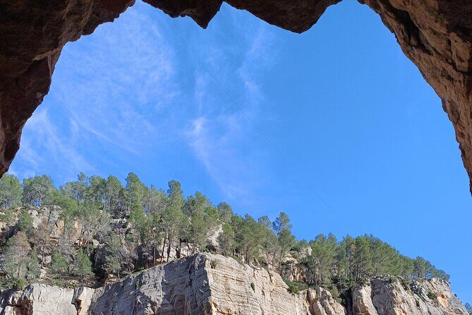 A day tour in Montanejos hot springs. - A full day built around two real water breaks