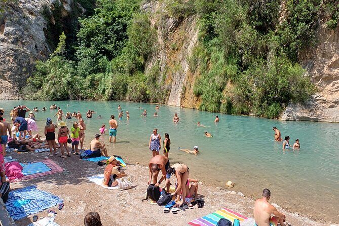 A day tour in Montanejos hot springs. - Stop 2: Fuente de los Baños de Montanejos for the real soak