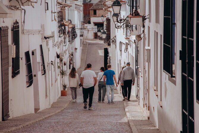 Altea Benidorm and Villajoyosa from Valencia - Guides make the difference: Marcela and Joaquim stand out