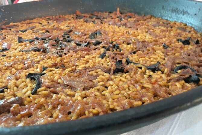 Authentic Paella Dinner in Valencia - Small group dining (max 11): why it matters for your night