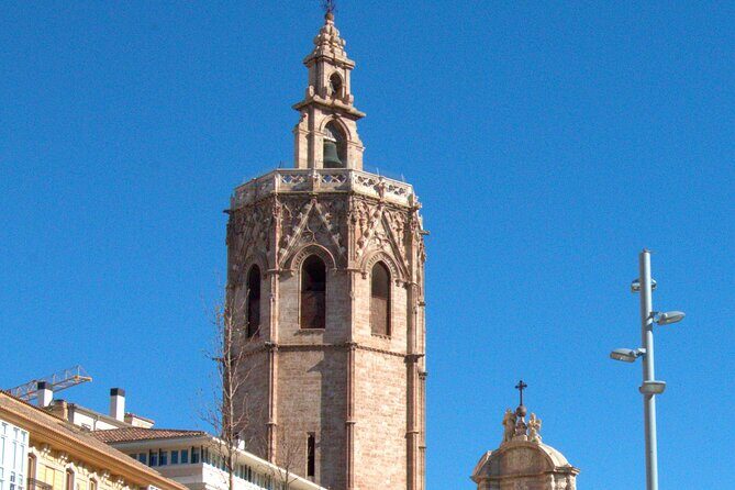 Between Two Gates: A Self-Guided Audio Tour in Valencia - Mercat Central: the Cathedral of the Senses for a break on your terms
