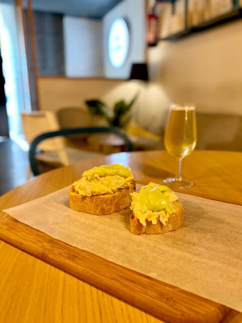 Craft Beer Tasting and tapas in Valencia - The beer lineup: sours, IPAs, and stouts in plain, practical terms
