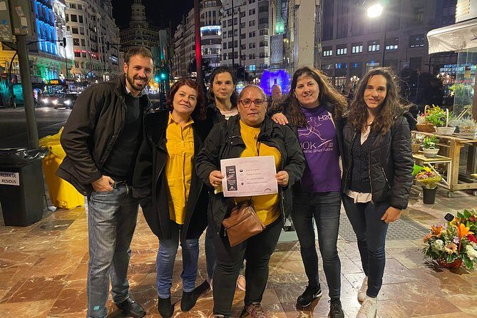Escape game Valencia, will you survive the failures? - The outdoor clue hunt (including ninots)