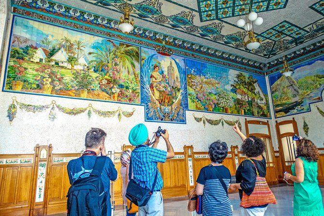Essentials of Valencia and its World Heritage Sites - Getting the most from the UNESCO trio: La Lonja, the Water Tribunal, and Fallas