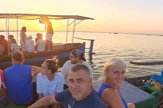 Excursion to the lagoon, sunset and boat ride. - Return to Valencia: how to make the most of the rest of your night