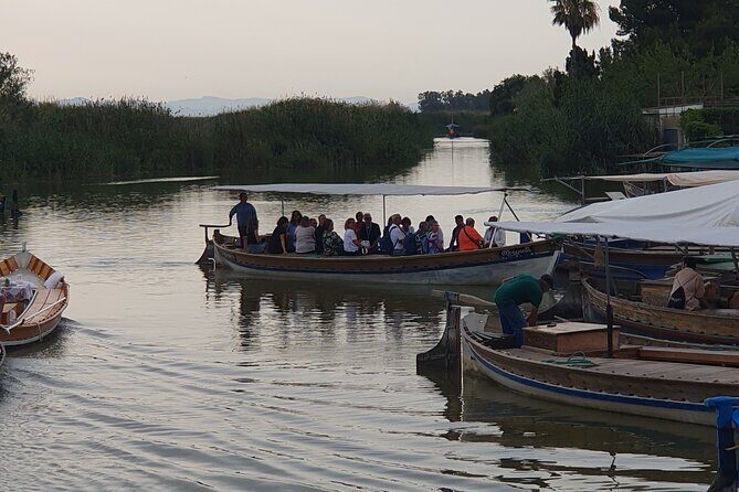 Excursion to the lagoon, sunset and boat ride. - Price and value: what $77.44 buys you in real terms