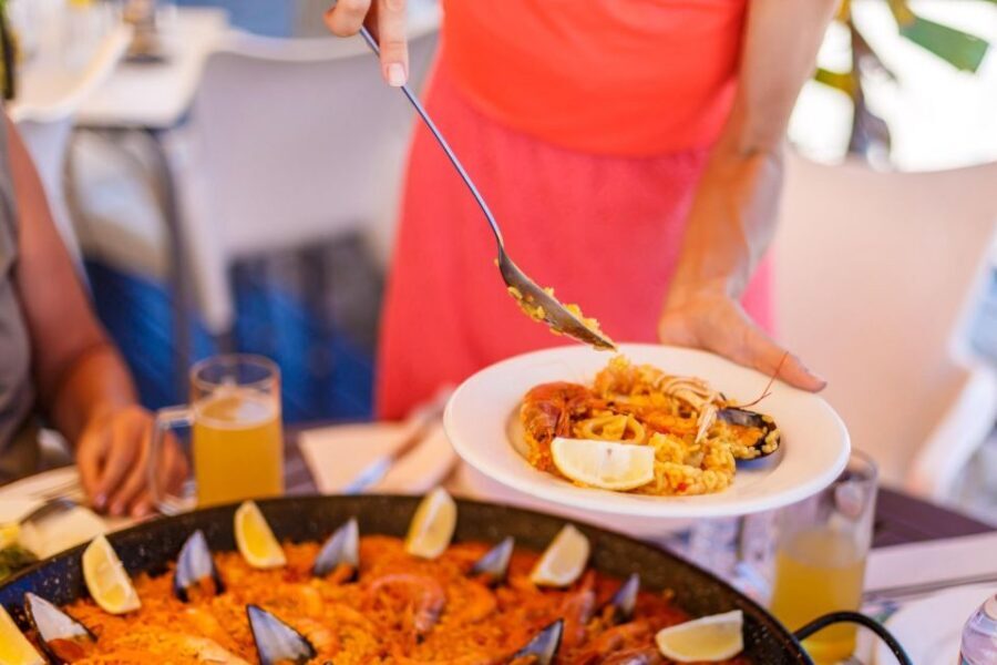 From Valencia: Albufera Private Tour, Paella & Boat Ride - Getting out to Albufera: private car comfort from Valencia