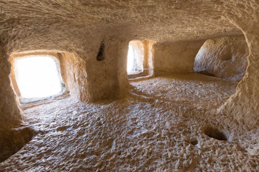 From Valencia: Bocairent and Covetes dels Moros Day Trip - Bocairent’s old quarter: medieval streets and houses half-carved into stone