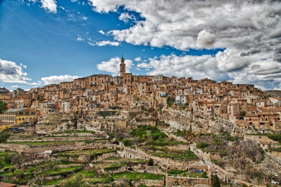 From Valencia: Bocairent and Covetes dels Moros Day Trip - Church of the Asunción and the goldsmith’s museum stop