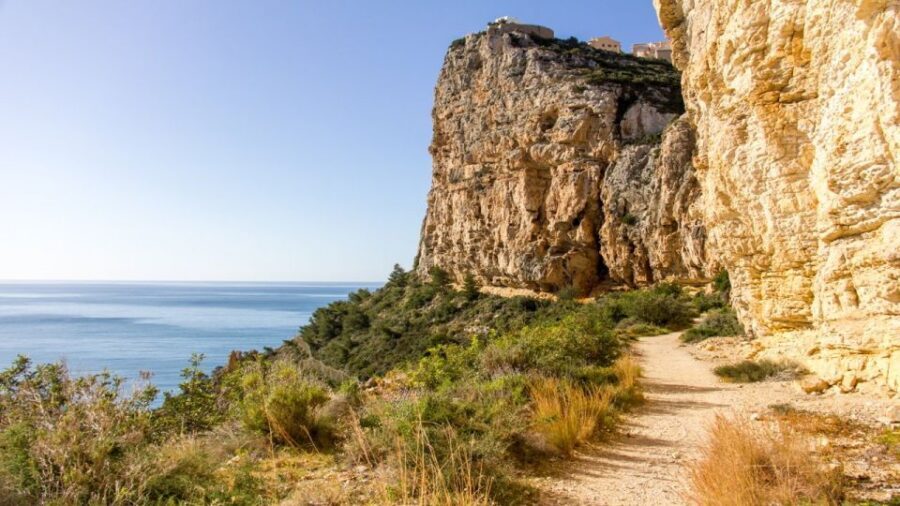 From Valencia: Cala del Moraig Hiking & Beach Trip - Your beach-day rhythm: how to spend Cala del Moraig time well