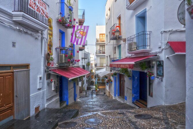 From Valencia: Day Tour in Peniscola, Game of Thrones - Lunch stop in Peñíscola: how the timing shapes your day
