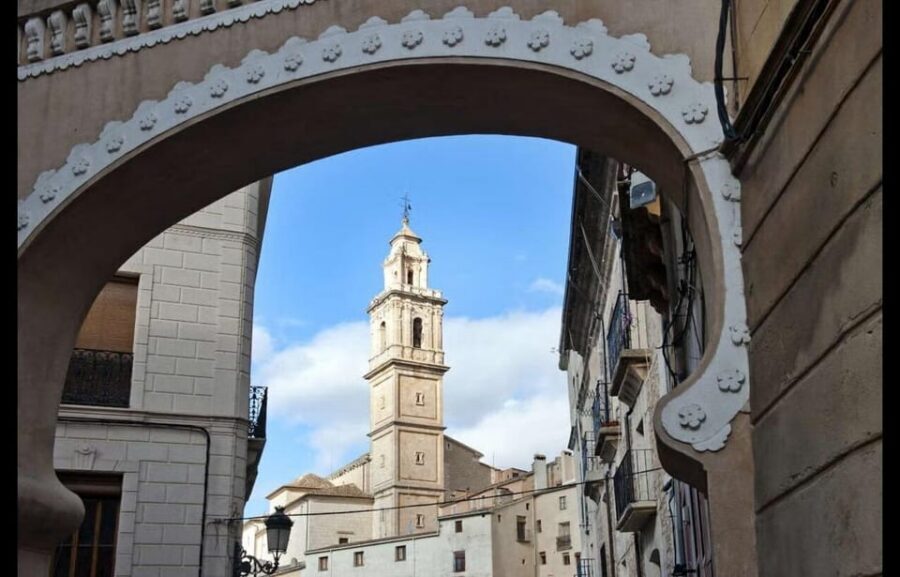 From Valencia: Discover the Medieval Splendour of Bocairent - Meeting the guide and arriving ready (without stress)