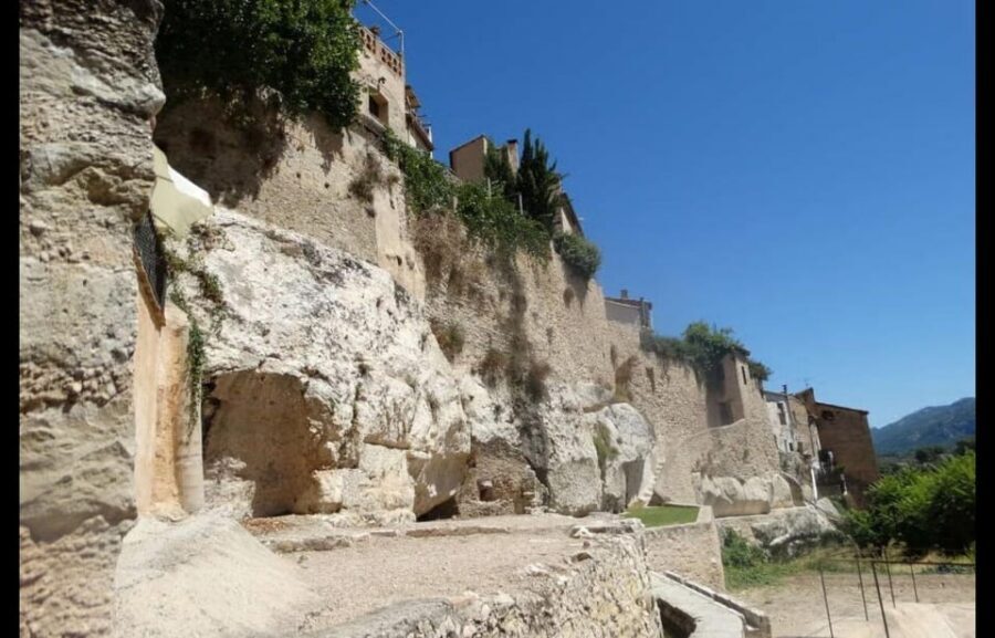 From Valencia: Discover the Medieval Splendour of Bocairent - Inside the Arab (Moorish) Caves: what to expect underground