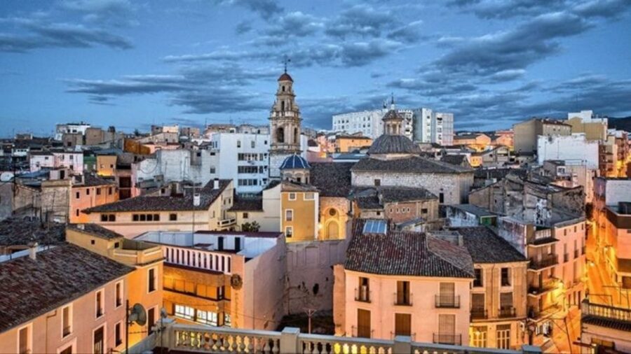 From Valencia: Guided Day Trip to Xàtiva and Anna - Getting started: meeting point and road-trip rhythm