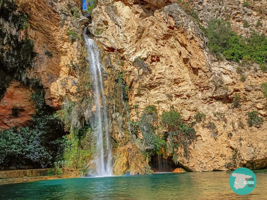 From Valencia: Hiking Tour to Two Stunning Waterfalls - Hiking to two waterfalls: 2 km or 7 km, same trail
