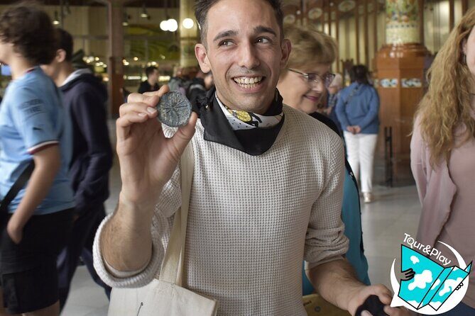 Games and History Walking Tour in the Center of Valencia - The Start: Passatge Doctor Serra to Plaza De Toro