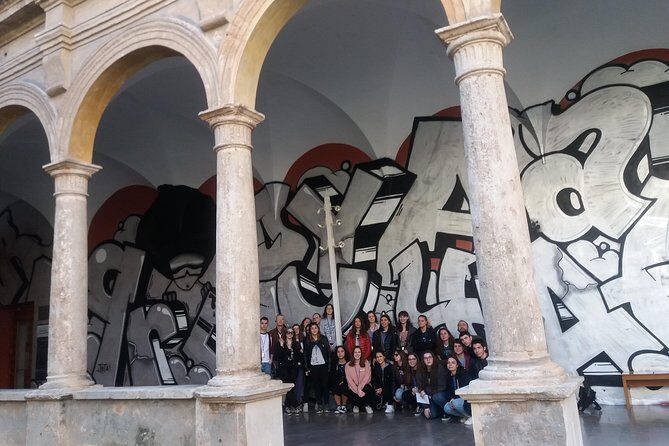 Grafiti tour and Carmen Quarter - How long it takes, what to bring, and where pickup fits