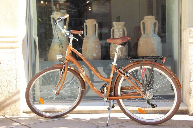GRAND CITY Private Guided Tour on Bike, E-Bike, E-Step or Segway - Meeting at Carrer de l’Herba and what 3 hours really means
