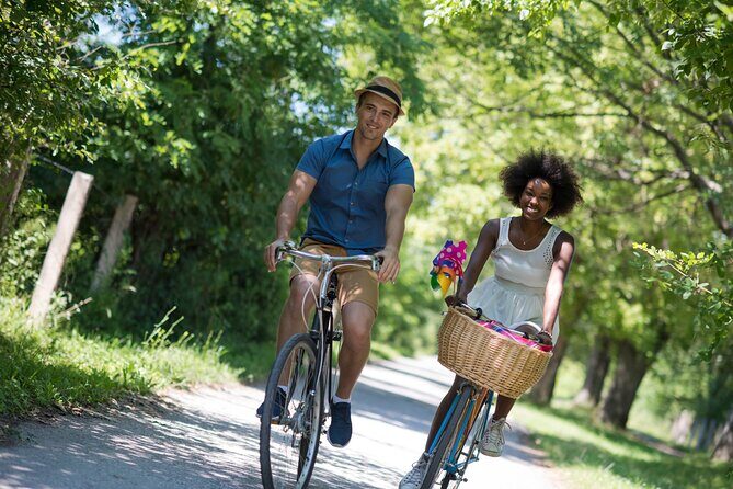 GRAND CITY Private Guided Tour on Bike, E-Bike, E-Step or Segway - Jardi del Turia: long stretch, real breathing room
