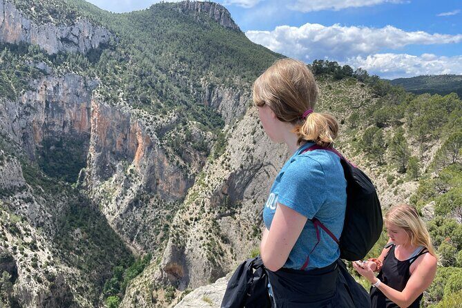 Hiking in Montanejos and swim in Thermal Springs - OFFICIAL GUIDE - Crossing River Maimona and Taking a Lunch Stop With Real Scenery