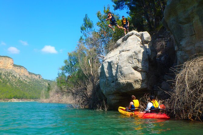 Kayak Routes In A Lake - Pairing With Montanejos Hot Springs for a Full Day