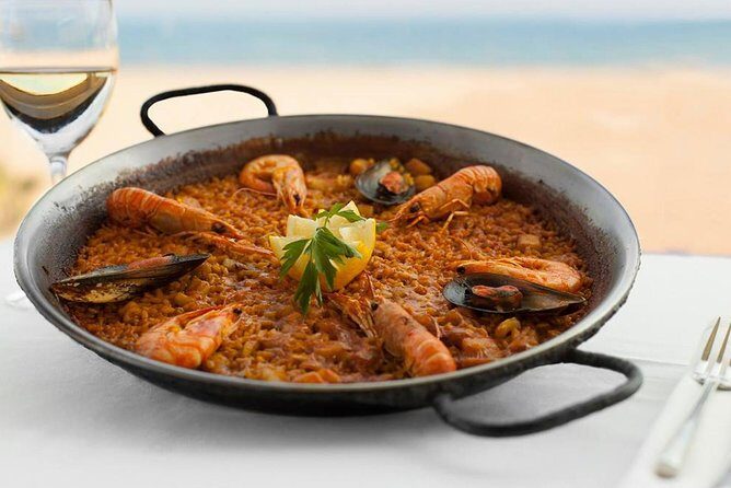 Lladro Factory Visit and Paella Lunch at the Beach - Service hiccups to plan for at the restaurant