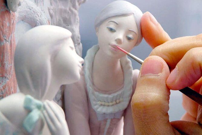 Lladro Factory Visit and Paella Lunch at the Beach - Historic and Existing collections: the part where you slow down