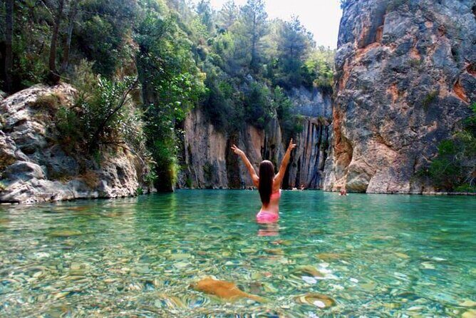 Montanejos Hiking Tour & Thermal Pools from Valencia - What you need to handle: food, water, clothes, and your stuff