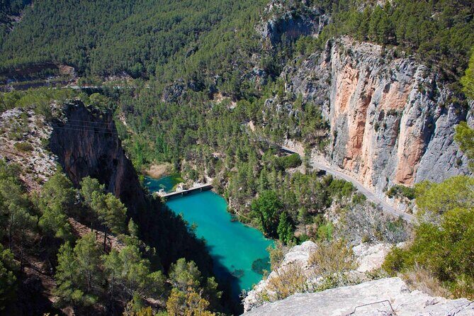 Montanejos Hiking Tour & Thermal Pools from Valencia - Guides and group size: where the day shines, and where it can feel rushed
