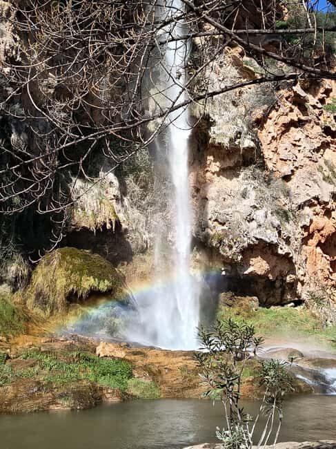 Montanejos Thermal Springs and Waterfall, food included - The Waterfall-to-Pool Timing: How the Day Stays Balanced