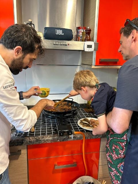 OnlyForYou, Paella Session at a Michelin-trained Chef’s Home - Why the private-group format matters for learning paella