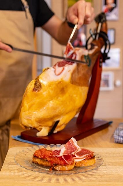 Private Paella & Tapas Cooking Class in a Local Chef's Home - From IVAM Museum to the Kitchen: The 10–15 Minute Walk That Sets the Tone