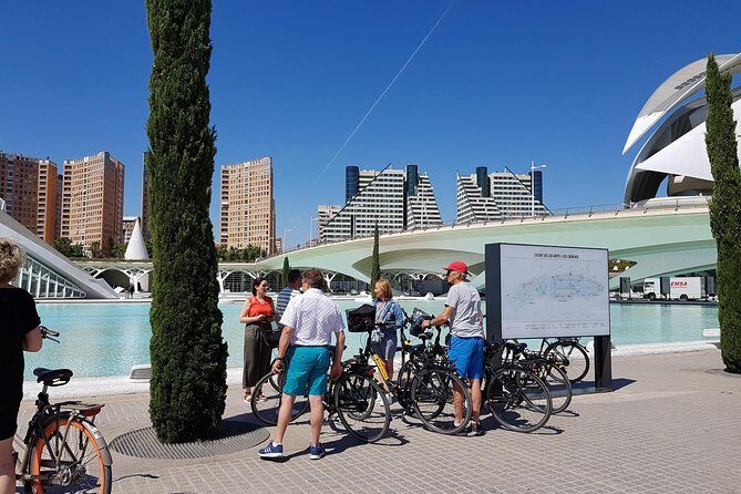 Private tour of the old city of Valencia - Where the tour starts: Serranos Towers as your easy meeting point