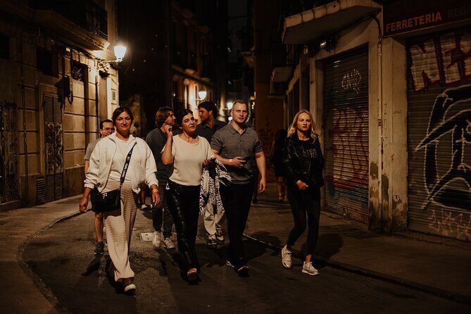 Pub Crawl Valencia | The Biggest | Club Entry Included - Meeting point at Hôme Youth Hostel Valencia: how to avoid the scramble