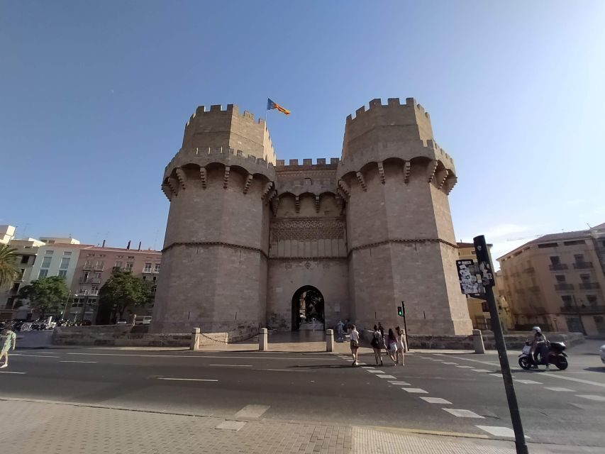Small-Group Medieval Valencia Walking Tour - Licensed Guide - Should you book this Small-Group Medieval Valencia Walking Tour?