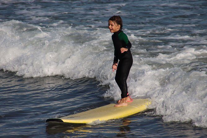 Surf lesson on Valencia beach - Valencia surf lesson basics: what you’re really buying