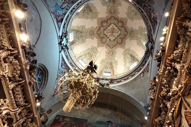 Tour of the Borgias with Cathedral included in Valencia - Borgias in Valencia: why this walk works