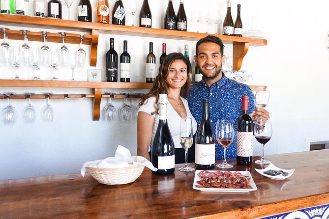 Two wineries tour with wine tasting - The two-winery tasting format: what you gain by comparing styles