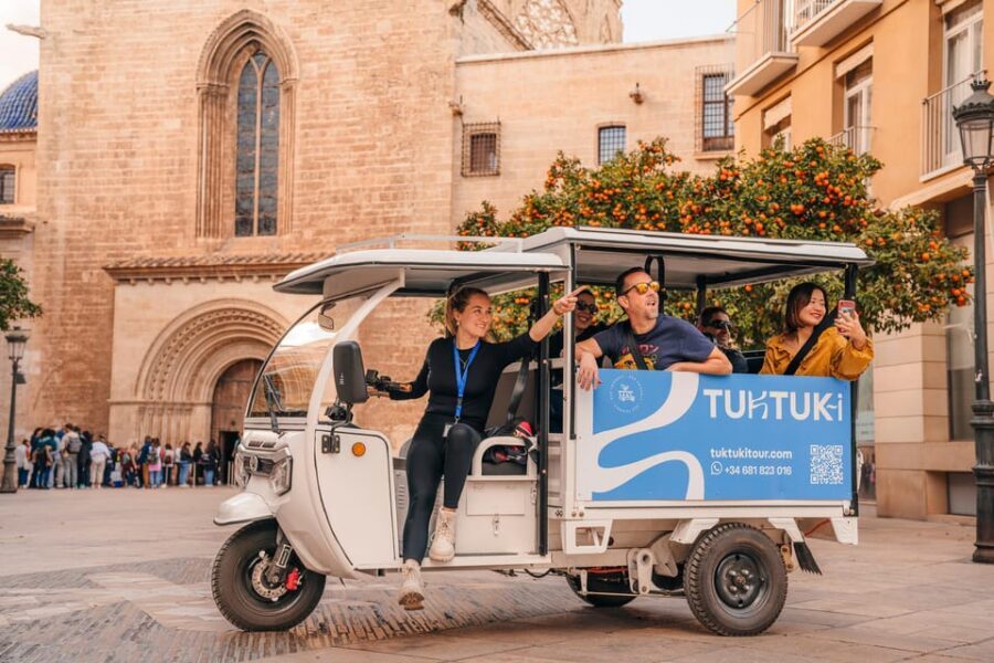 Valencia 1 hour by TukTuki: Essential and Private Tour - Cabañal Neighborhood: A Human Scale Break From the Big Sights