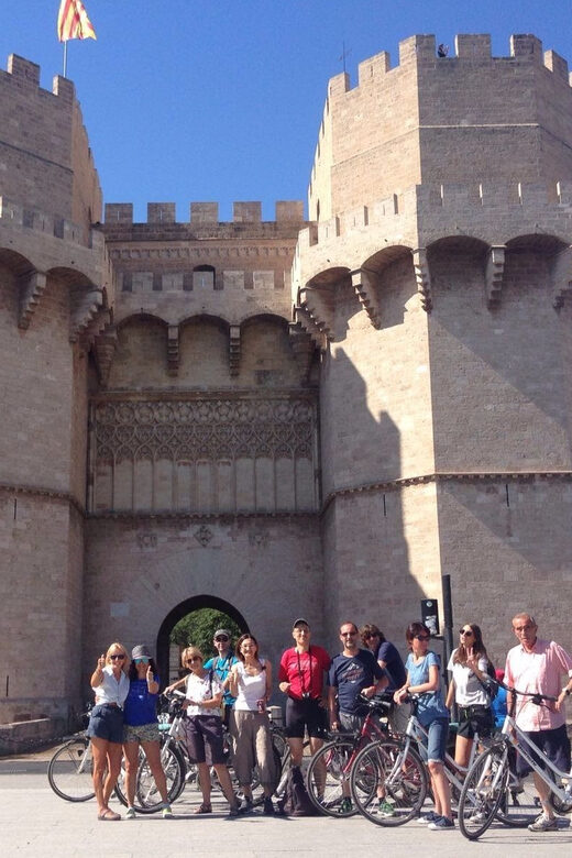 Valencia: 3-Hour City Bike Tour - Old Town Streets and the Cathedral of Valencia