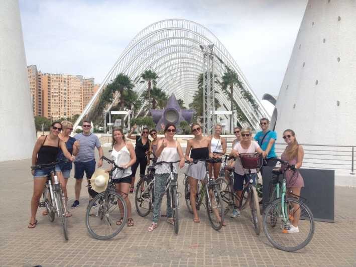 Valencia: 3-Hour City Bike Tour - Calatrava’s City of Arts and Sciences: Modern Shapes Up Close