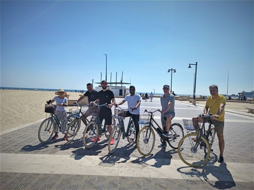 Valencia: 3-Hour Guided City Sightseeing & Beaches Bike Tour - Port and beach: the finish that turns sightseeing into fresh air