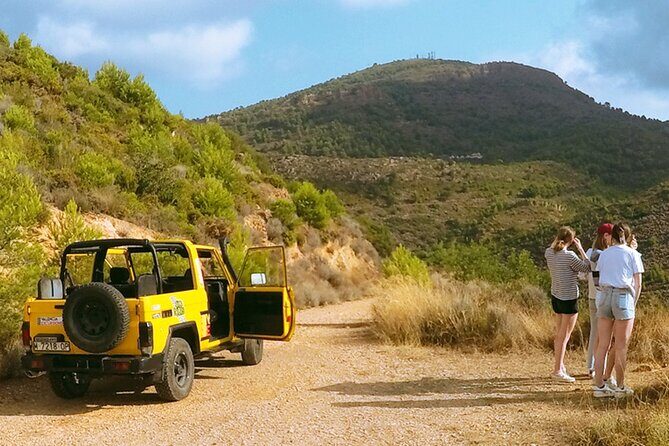 Valencia: ADVENTURE 4X4 JEEP Tour - The historic stops: Arabic tower vibes and agriculture stories