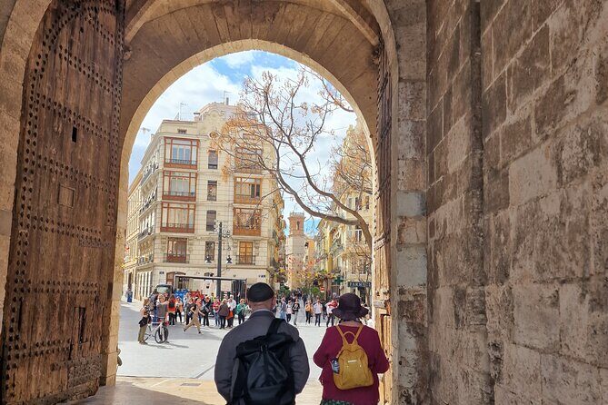 Valencia: Art & Architecture Guided Tour with Monuments Tickets - Palau de la Generalitat: a palace question Valencia answers in plain sight