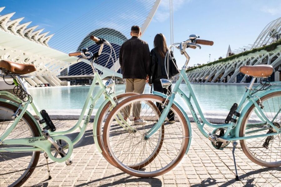 Valencia: Audioguide eng,esp,ita + Bike All Day - Building your day from 40+ choices without turning it into math homework