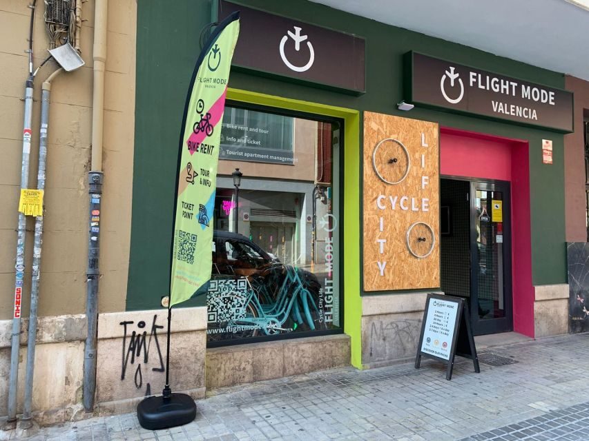 Valencia: Audioguide eng,esp,ita + Bike All Day - The food angle: why the restaurant tips are more than decoration
