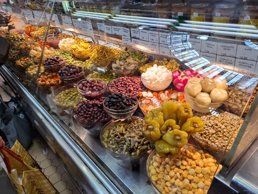 Valencia: Authentic Tapas & Drinks with a Local - How the guide experience shapes the whole night