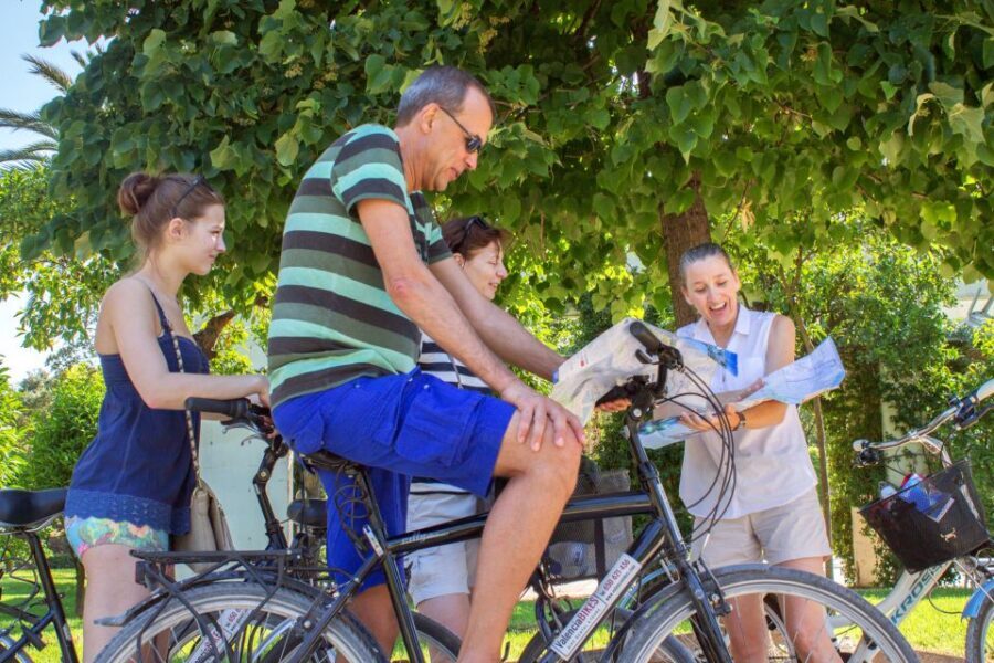 Valencia Bike Tour - Pillar Square, Patriarca Church, and Glorieta Gardens: the “pause and look” moments