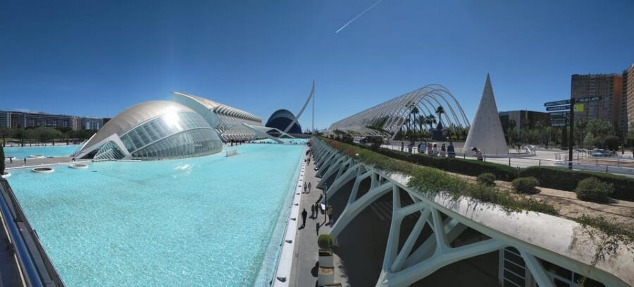 Valencia, Biketour of all the city with a local guide - Plaza del Ayuntamiento and the big-sight feeling in the city center