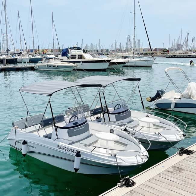 Valencia: Boat Rental without License - Entering Valencia Marina Norte: Meeting the Team and Getting Oriented